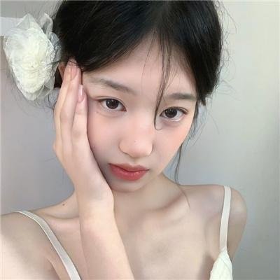 女管家